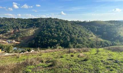 Terreno à venda na Avenida P.L. do Brasil, Fontes, Arujá