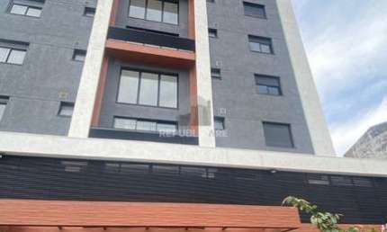 Ótimo apartamento à venda localizado na Rua Professor Freitas e Castro, no bairr