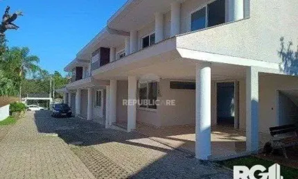 CASA A VENDA CONDOMINIO PEDRA REDONDA 03 DORMITORIOS