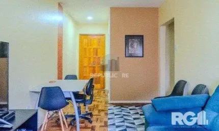 Apartamento com 1 quarto e 47m² à venda em Medianeira, Porto Alegre.