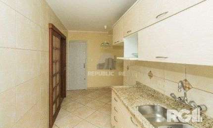 APARTAMENTO DE 3 DORMITÓRIOS COM VAGA DE GARAGEM NA AV IGUASSU