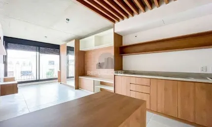 APARTAMENTO LOFT DE 32M², 1 DORMITÓRIO, SEMIMOBILIADO - CIDADE BAIXA