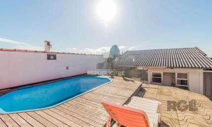 Casa com 3 dormitórios no bairro Cascata, Porto Alegre