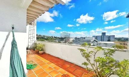 Cobertura com 3 dormitórios, 1 vaga de garagem no bairro Teresópolis