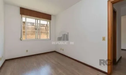 Apartamento 52m², 2 dormitórios no bairro Cidade Baixa