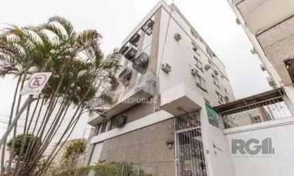 sala comercial transformada em Stúdio com mezanino de 1 dormitório