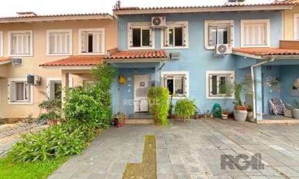 Casa em Porto Alegre, no bairro Cavalhada, com 2 dormitório(s), e 2 banheiros, à