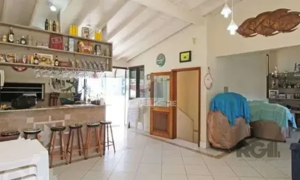 Casa com 3 quartos à venda na Rua Monteiro Lobato, 303, Partenon, Porto Alegre