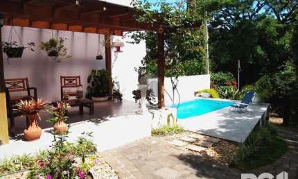 Casa com 3 quartos à venda na Praça Soluma, 27, Vila Assunção, Porto Alegre