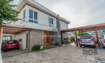 Casa Condominio para Venda - 221,59m², 3 suítes, 2 vagas - Teresópolis