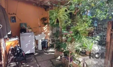 Casa com 2 quartos à venda na Rua Ibirubá, 325, Cavalhada, Porto Alegre