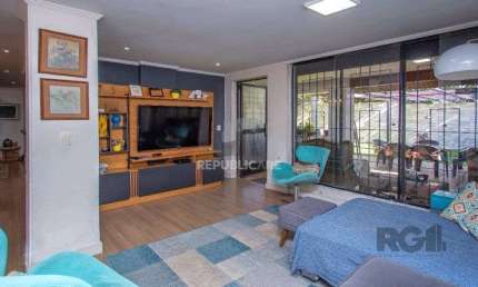 Casa em condomínio de 177m², 3 dormitórios, 1 vaga no bairro Ipanema