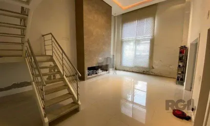 Casa 189m² - 3 suítes, piscina, 5 vagas no bairro Teresópolis