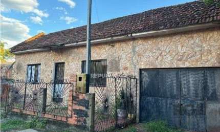 Terreno de 300m² com casas, no bairro Cavalhada, Porto Alegre/RS