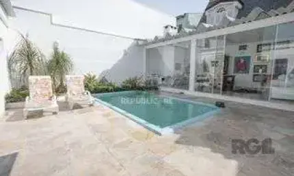Casa 3 dormitórios à venda Três Figueiras Porto Alegre/RS