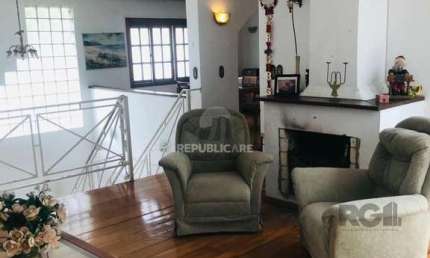 Casa 4 dormitórios à venda Bom Jesus Porto Alegre/RS