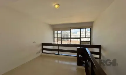 Duplex de uma suíte à venda localizado na avenida independência, no bairro indep