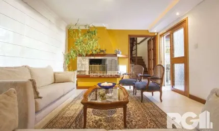 Casa 3 dormitórios à venda Chácara das Pedras Porto Alegre/RS