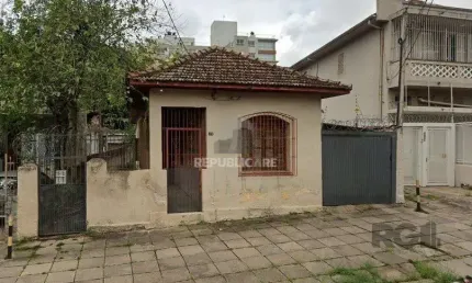 Casa 3 dormitórios à venda Menino Deus Porto Alegre/RS
