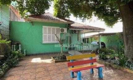 Casa com 3 quartos à venda na Rua Doutor Campos Velho, 1636, Cristal, Porto Alegre