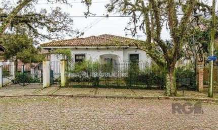 Casa com 3 dormitórios, 153 m² no bairro Vila Conceição, zona sul de Porto Alegr