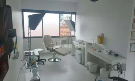 Sala comercial à venda na Rua Vinte e Quatro de Outubro, 1600, Auxiliadora, Porto Alegre