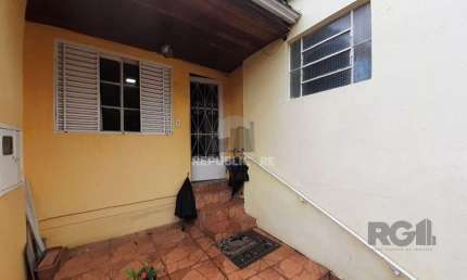 Casa 2 dormitórios à venda Costa e Silva Porto Alegre/RS