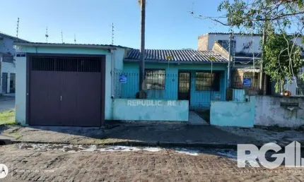 Casa 2 dormitórios à venda Restinga Porto Alegre/RS