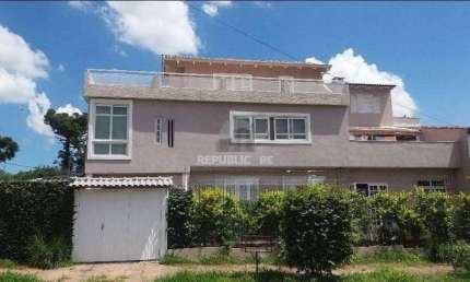Excelente casa de 188m² com 5 quartos sendo 2 suítes