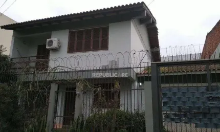 Casa 4 dormitórios à venda Teresópolis Porto Alegre/RS
