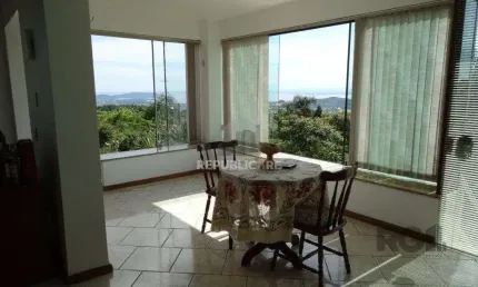 Casa 2 dormitórios à venda Teresópolis Porto Alegre/RS