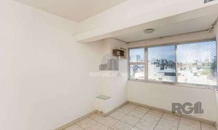 Excelente cobertura de 150m² 3 dormitórios com 3 banheiros.