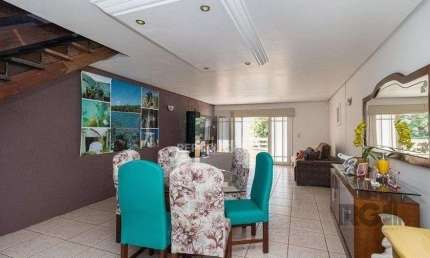 Casa Mista 266m² - 4 dormitórios, 1 suíte, 3 vagas no bairro Parque Santa Fé