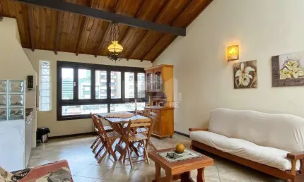 Casa para Venda - 350m², 2 dormitórios, sendo 2 suites, 2 vagas - Centro Históri
