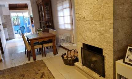 Casa Condominio para Venda - 218m², 3 dormitórios, sendo 1 suites, 2 vagas - Ipa