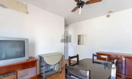 Apartamento no Passo D'areia de 1 dormitório e vaga