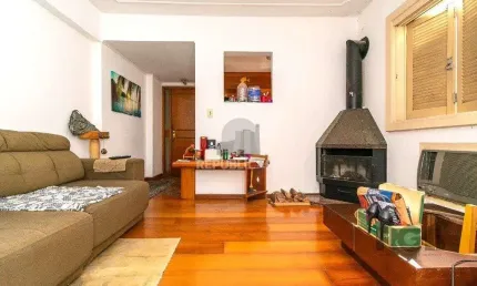 Apartamento na Cidade Baixa de 3 dormitórios Desocupado e 2 vagas