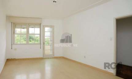 Apartamento 03 dormitórios no Bairro Santana em Porto Alegre.