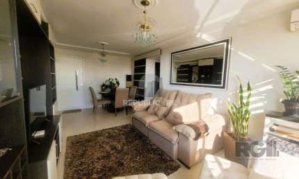 Impecável apto. 2 dormitórios -1 suíte, semimobiliado com linda vista e próximo