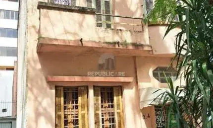 Apartamento de 3 quartos junto ao colégio Rosário em Porto Alegre