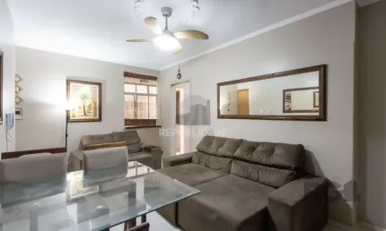 Apartamento com 70m² de área privativa, possui 3 dormitórios, sala para 2 ambien