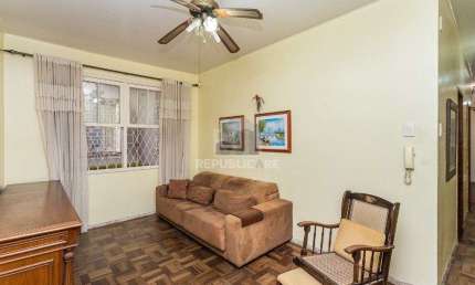 Apartamento bairro Rio Branco térreo de 3 dormitórios