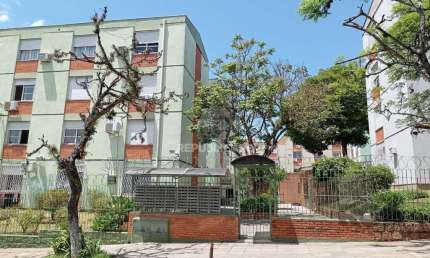 Apartamento de 3 dormitórios com vaga rotativa no bairro Cristal