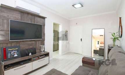 Apartamento de dois dormitórios e dois banheiros no bairro Bom Fim / Rio Branco