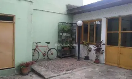 Casa para Venda - 243m², 4 dormitórios, 2 vagas - Santana