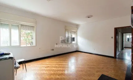Apartamento para Venda - 101m², 3 dormitórios, 1 vaga - Menino Deus