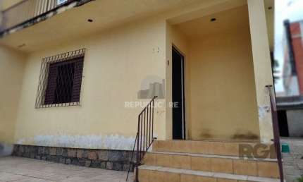 Casa para Venda - 247.37m², 4 dormitórios, 4 vagas - Partenon