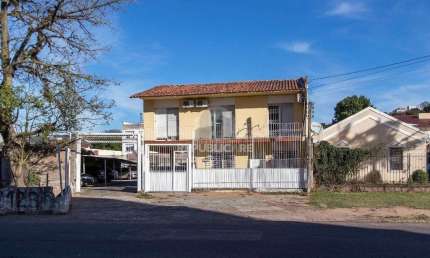 Casa Comercial para Venda - 112m², 3 dormitórios, 2 vagas - Medianeira