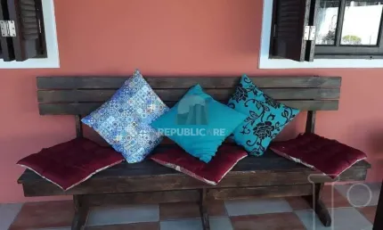 Casa para Venda - 114m², 2 dormitórios, sendo 1 suites, 2 vagas - Zona Nova