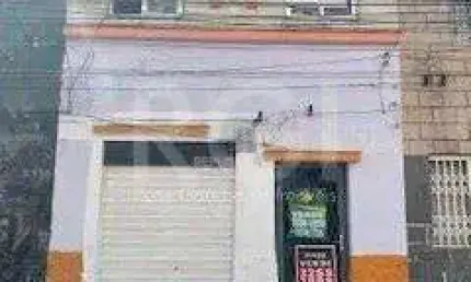 Sobrado no coração da cidade baixa. 50 m zaffari lima e silva.